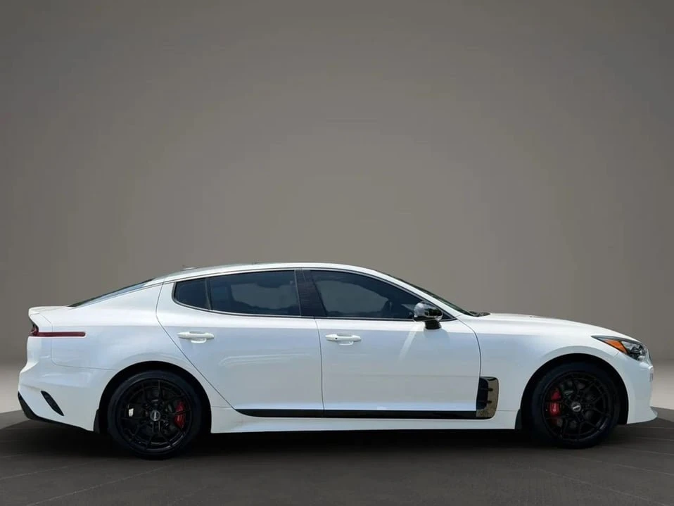 2018 Kia Stinger - Image 4 of 20