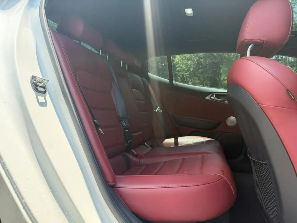 2018 Kia Stinger - Image 12 of 20