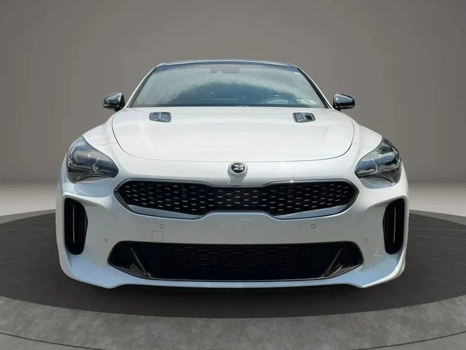 2018 Kia Stinger - Image 2 of 20