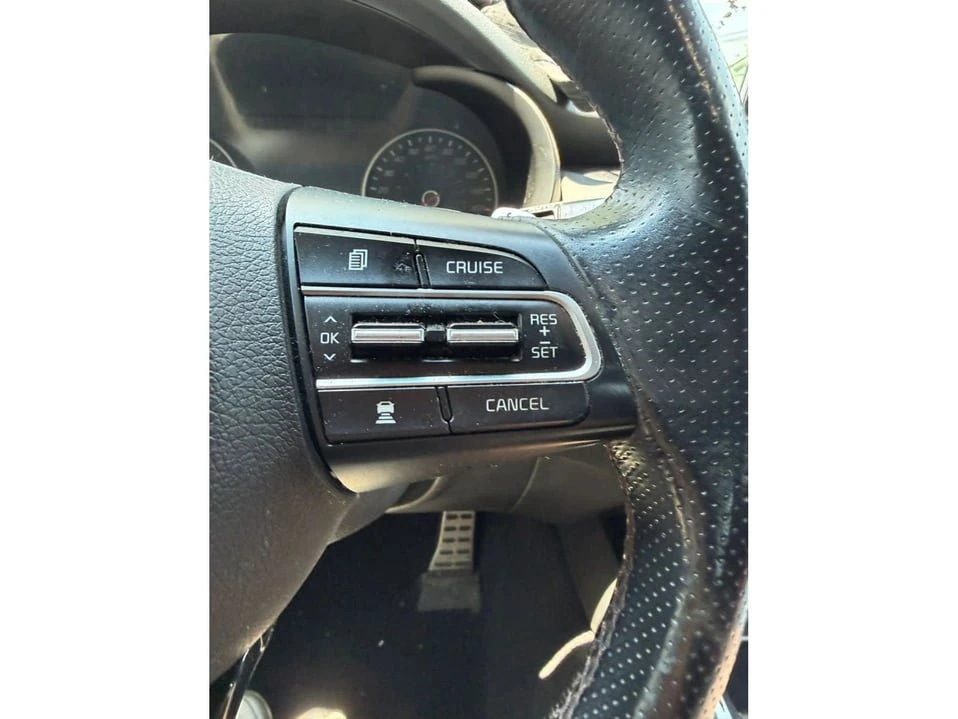 2018 Kia Stinger - Image 18 of 20