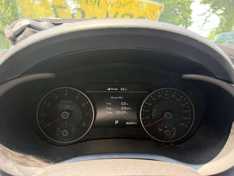 2018 Kia Stinger - Image 16 of 20