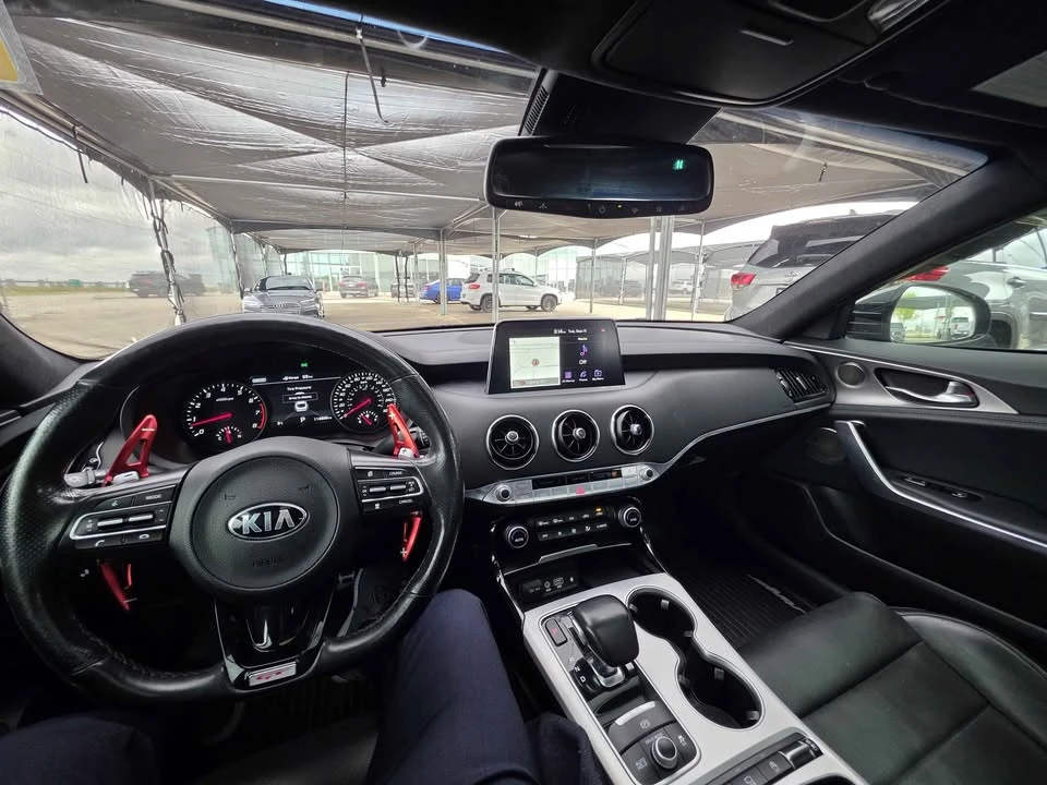 2018 Kia Stinger - Image 14 of 16