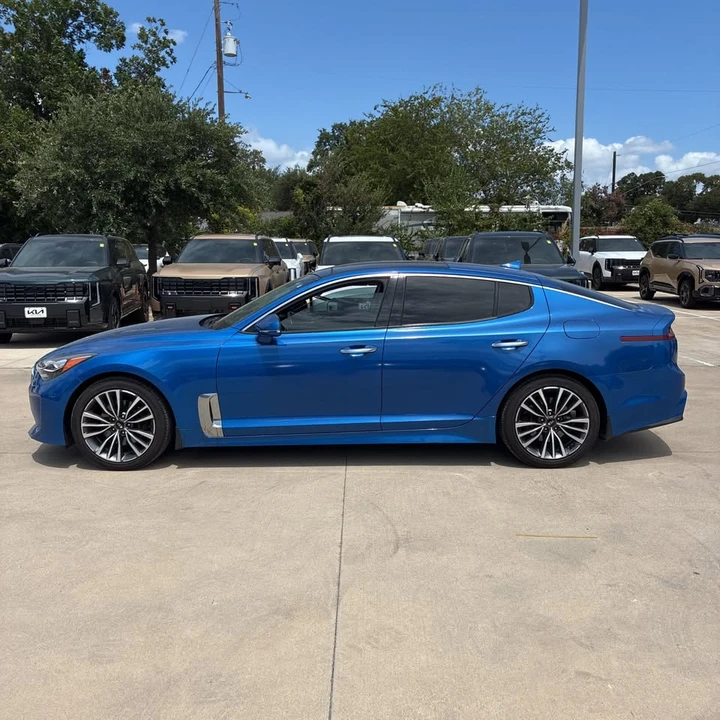 2018 Kia Stinger - Image 7 of 18