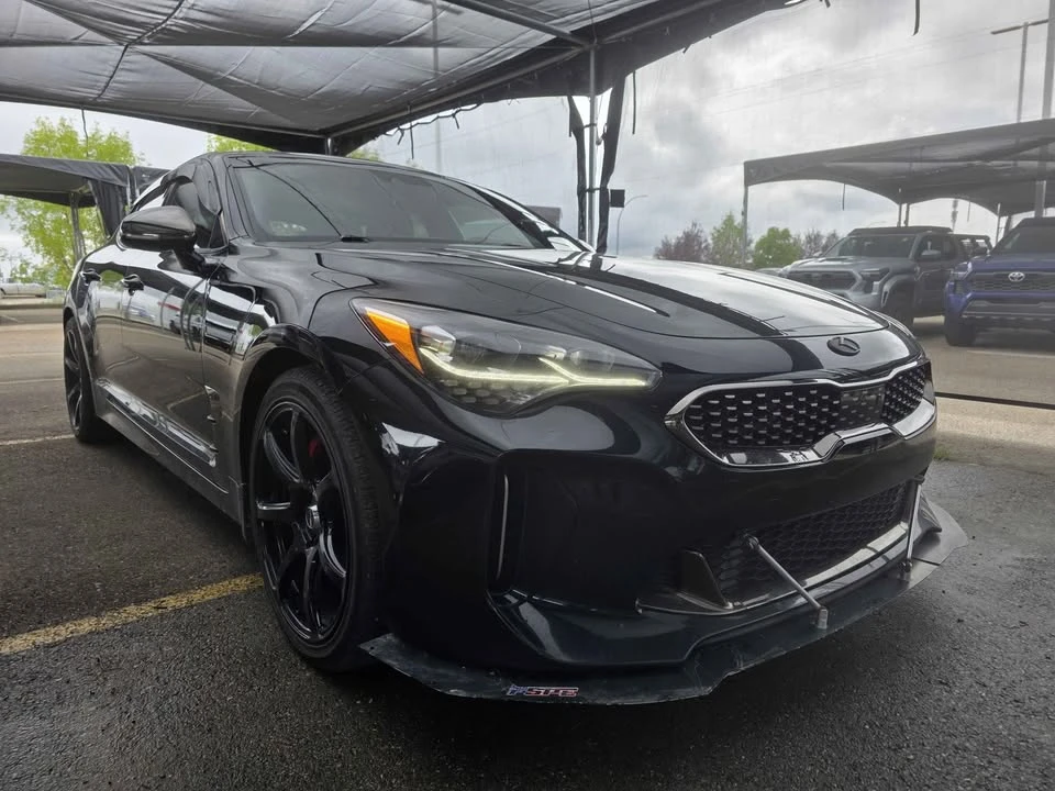 2018 Kia Stinger - Image 2 of 16