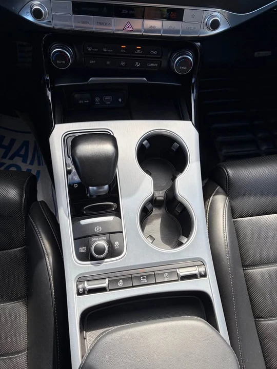 2018 Kia Stinger - Image 14 of 15