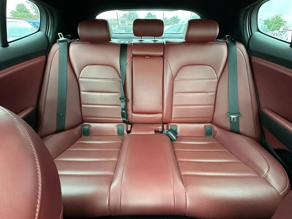 2018 Kia Stinger - Image 16 of 20