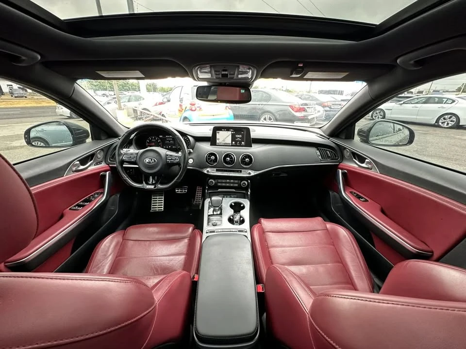 2018 Kia Stinger - Image 2 of 20