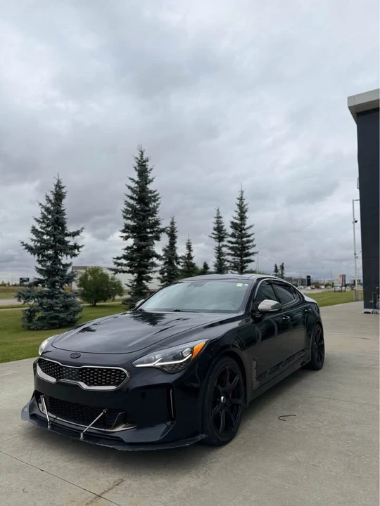 2018 Kia Stinger - Image 2 of 15