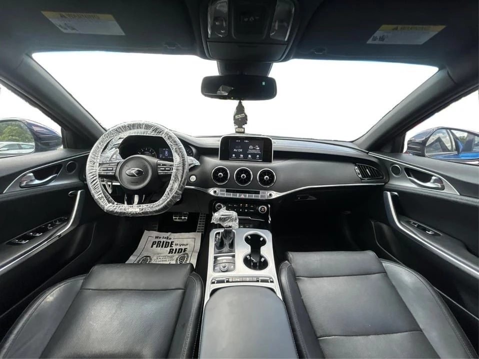 2018 Kia Stinger - Image 11 of 19
