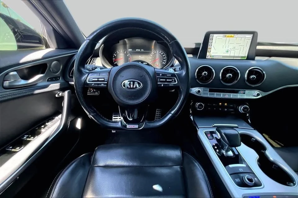 2018 Kia Stinger - Image 7 of 20