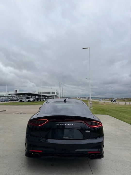 2018 Kia Stinger - Image 5 of 15
