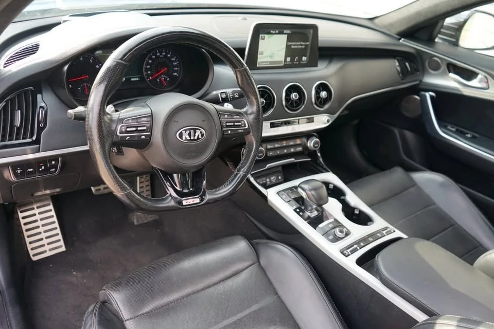 2018 Kia Stinger - Image 9 of 20
