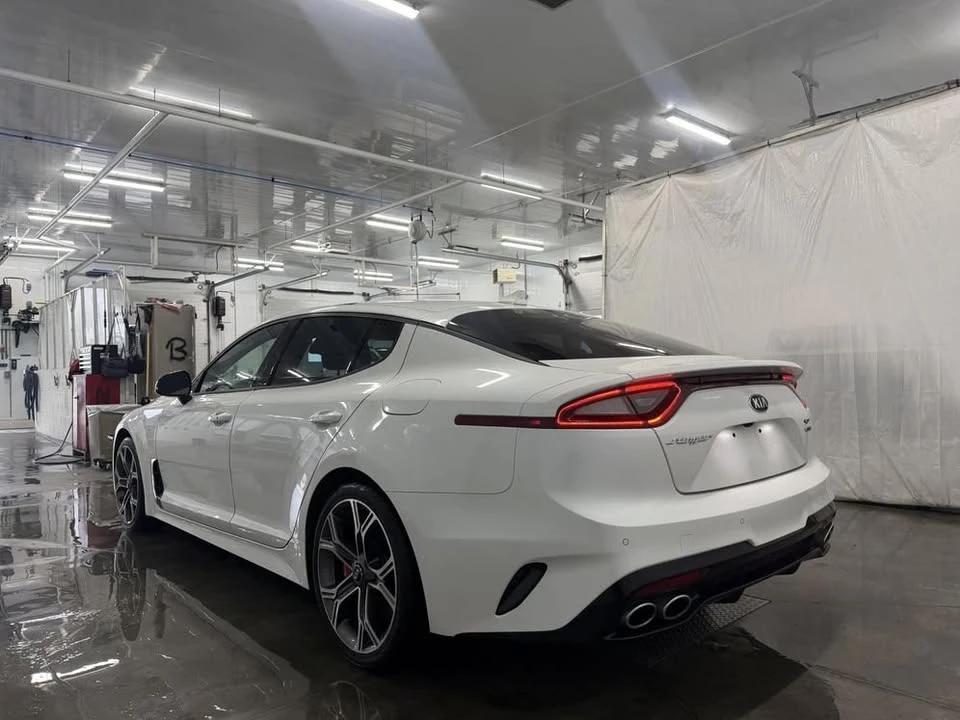 2018 Kia Stinger - Image 4 of 10