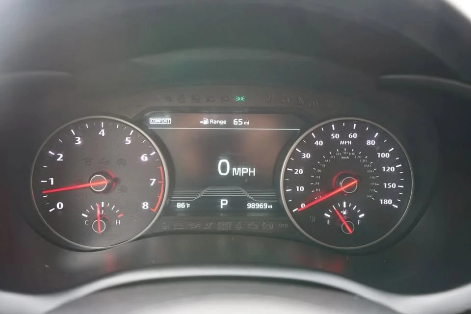 2018 Kia Stinger - Image 12 of 20