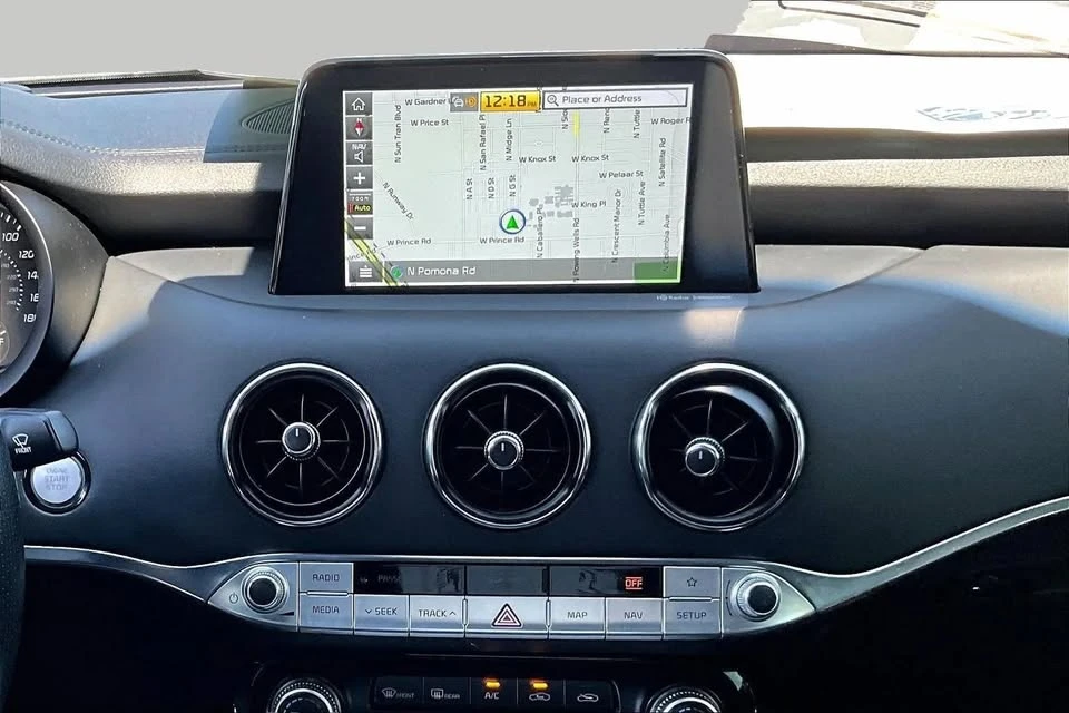 2018 Kia Stinger - Image 8 of 20