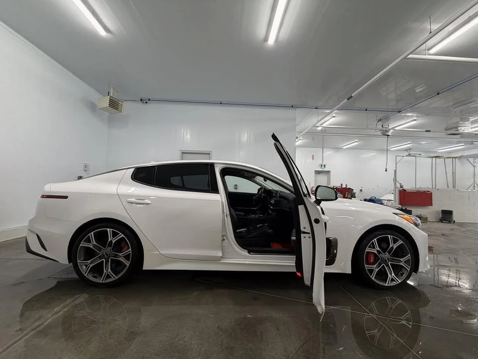2018 Kia Stinger - Image 8 of 10