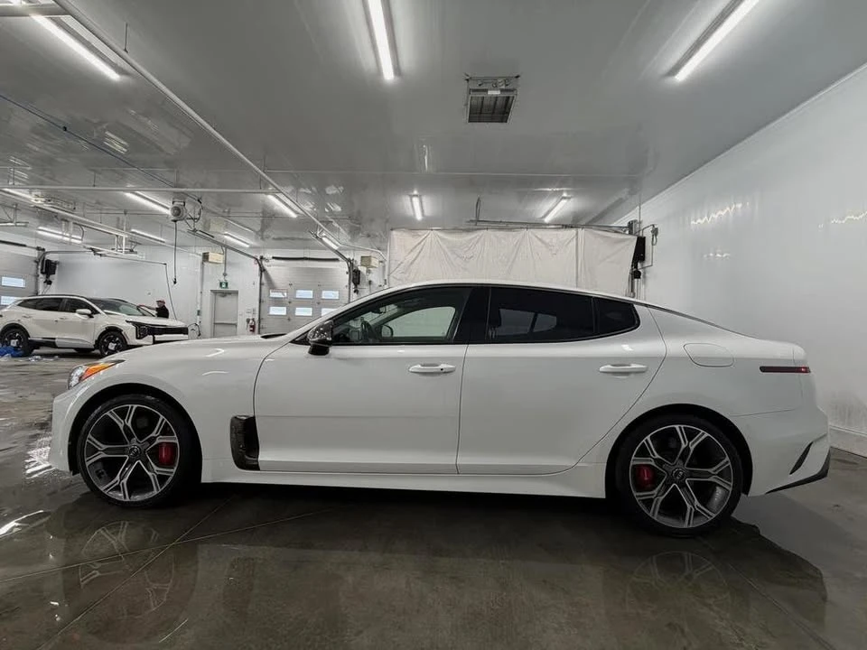 2018 Kia Stinger - Image 2 of 10