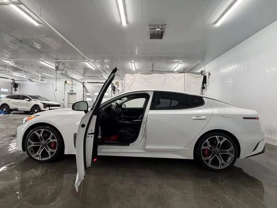 2018 Kia Stinger - Image 3 of 10