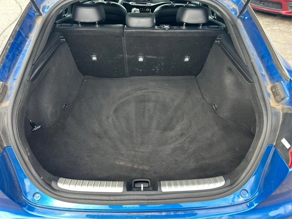 2018 Kia Stinger - Image 13 of 19