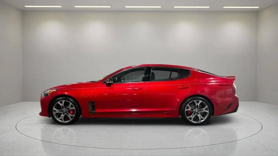 2018 Kia Stinger - Image 8 of 20