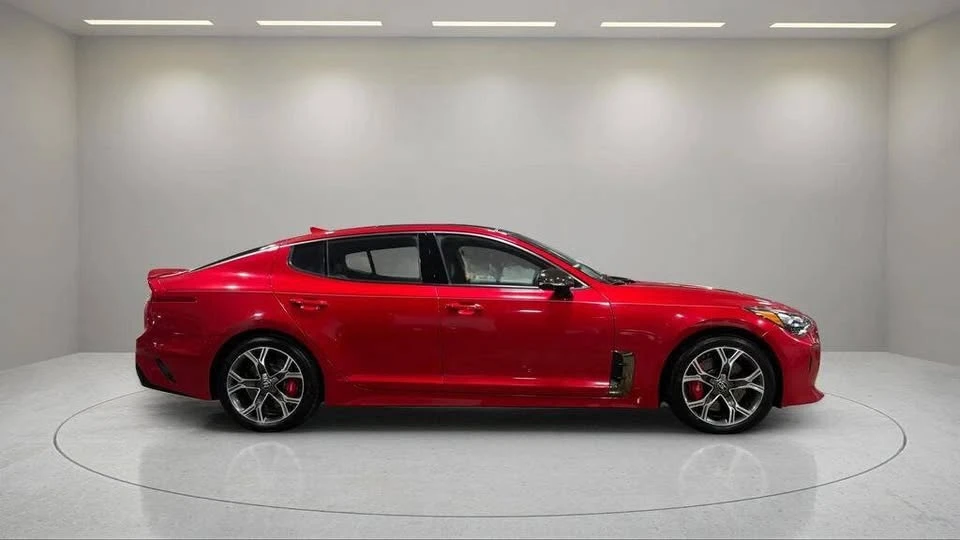 2018 Kia Stinger - Image 4 of 20