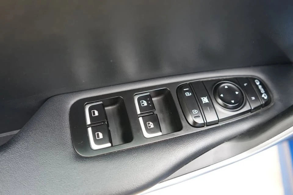 2018 Kia Stinger - Image 8 of 20