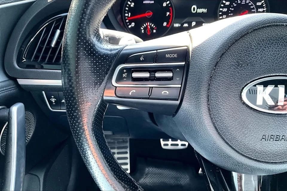 2018 Kia Stinger - Image 19 of 20
