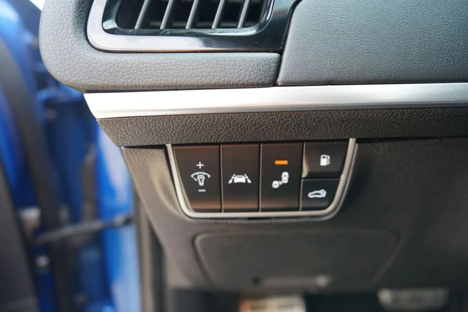 2018 Kia Stinger - Image 11 of 20