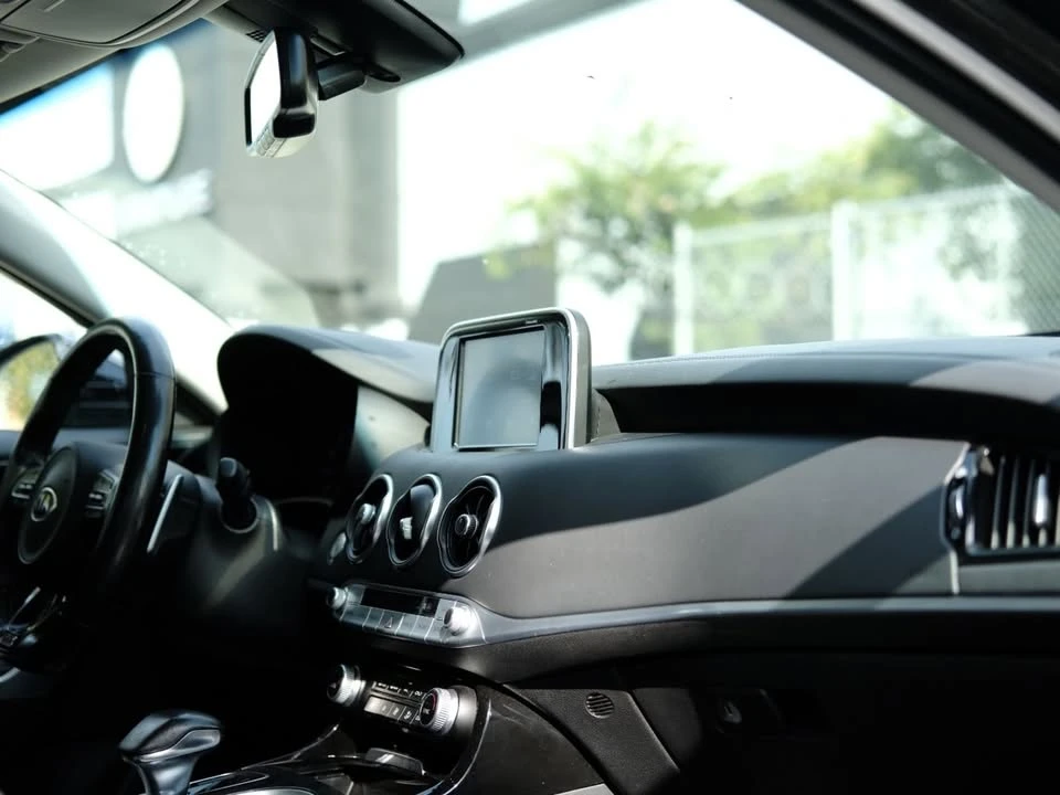 2018 Kia Stinger - Image 12 of 20