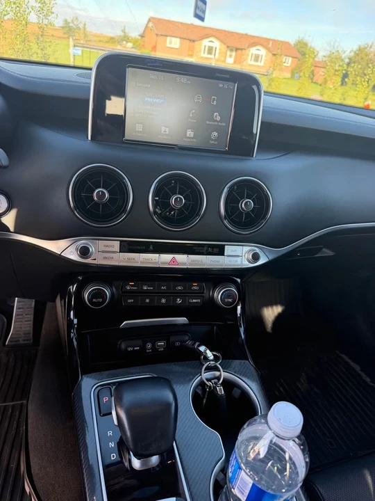 2018 Kia Stinger - Image 3 of 6