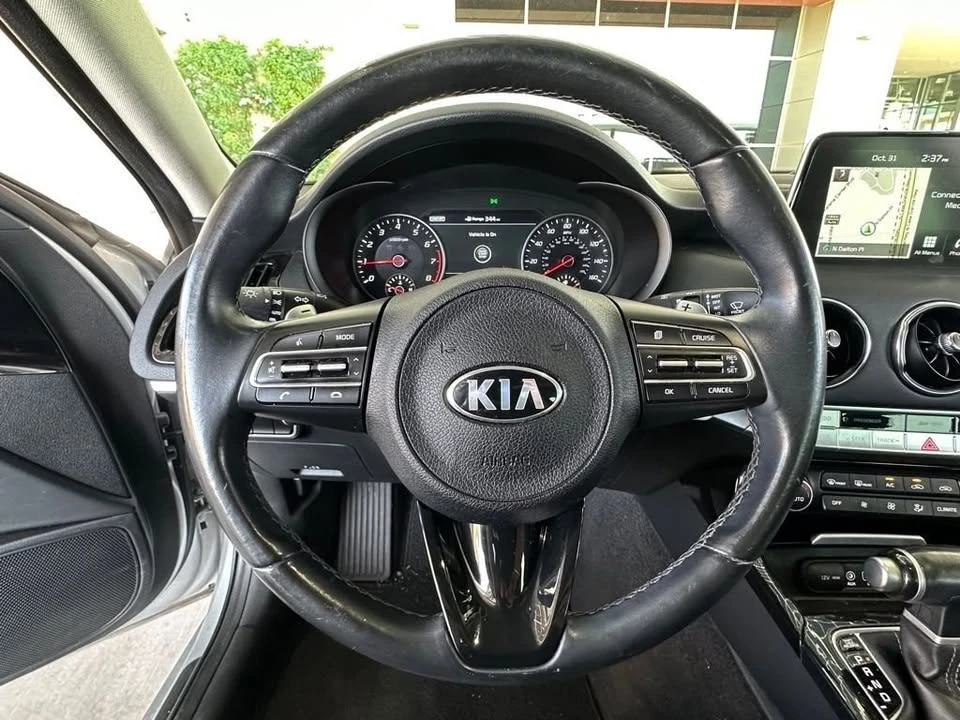 2018 Kia Stinger - Image 11 of 13
