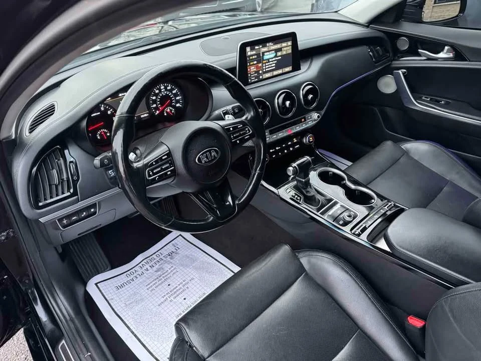 2018 Kia Stinger - Image 9 of 20
