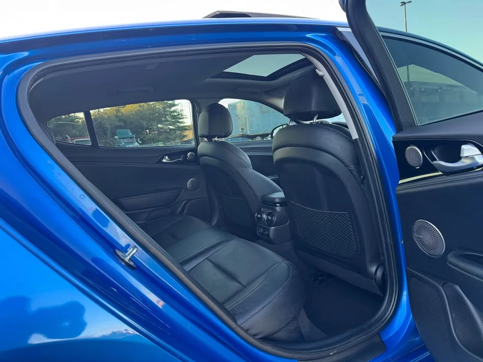 2018 Kia Stinger - Image 6 of 16