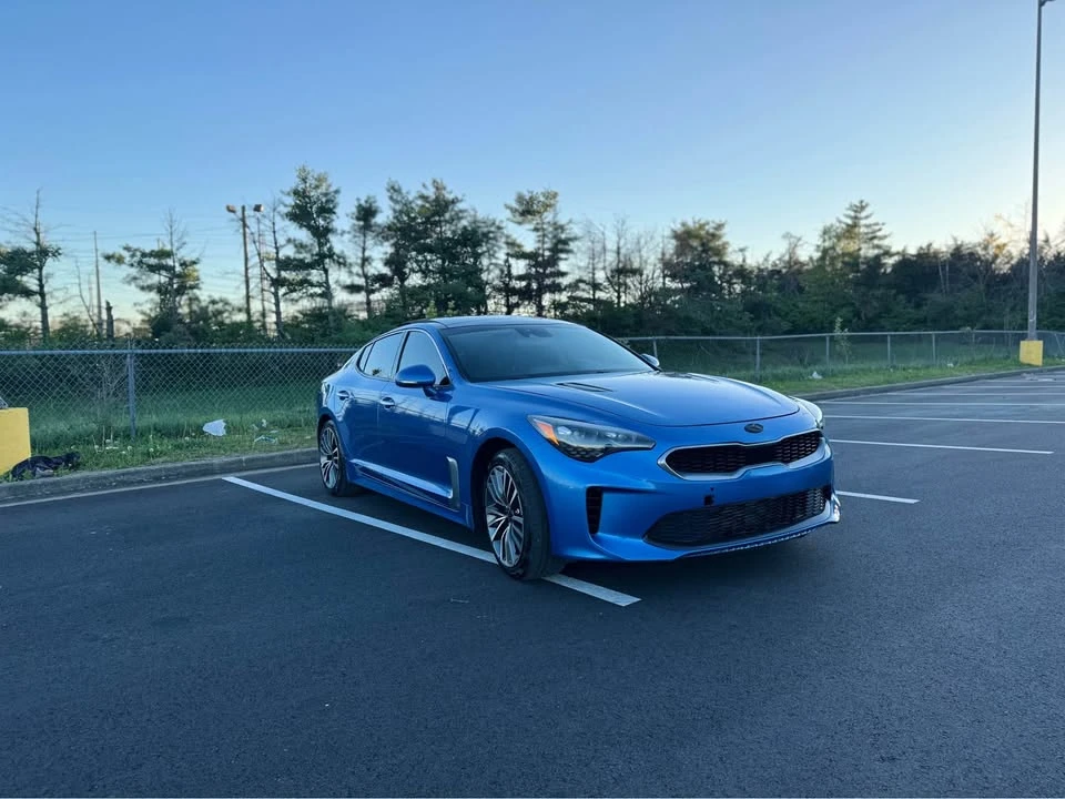 2018 Kia Stinger - Image 2 of 16