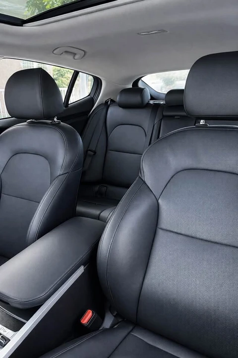 2018 Kia Stinger - Image 7 of 12