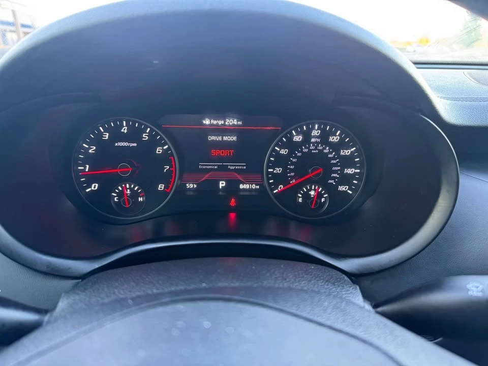2018 Kia Stinger - Image 12 of 16