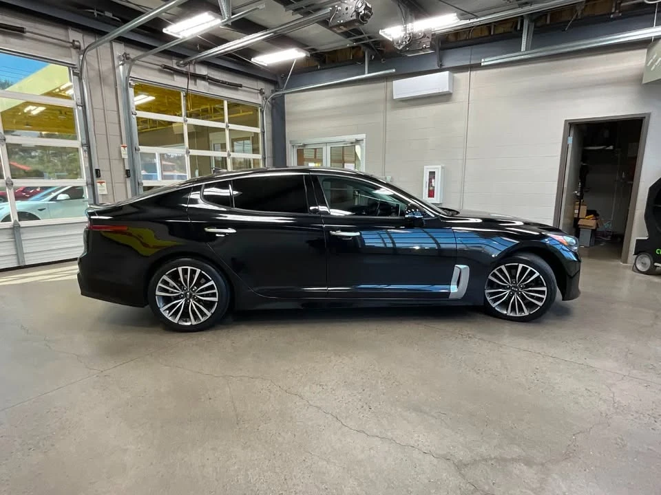 2018 Kia Stinger - Image 6 of 17