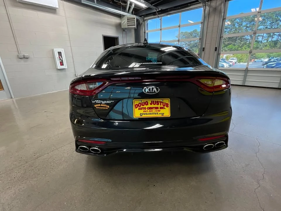 2018 Kia Stinger - Image 4 of 17