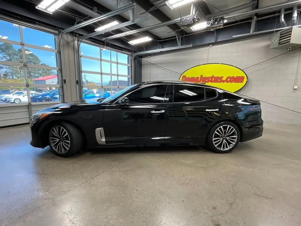2018 Kia Stinger - Image 2 of 17