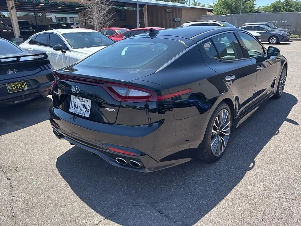 2018 Kia Stinger - Image 2 of 3