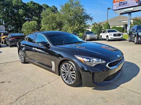 2018 Kia Stinger Premium 4dr Sedan