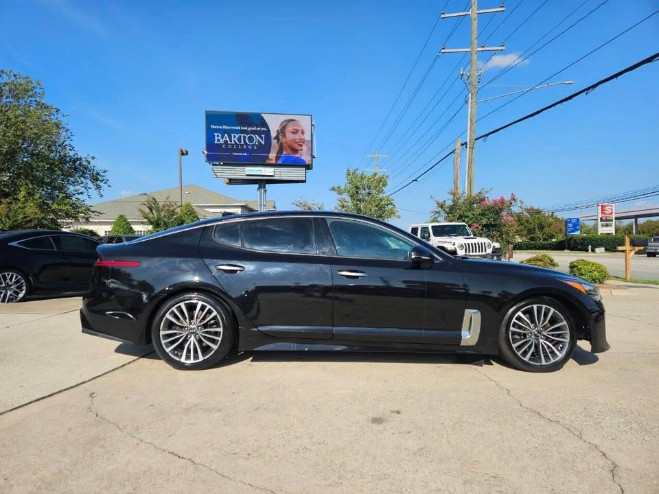2018 Kia Stinger - Image 2 of 5