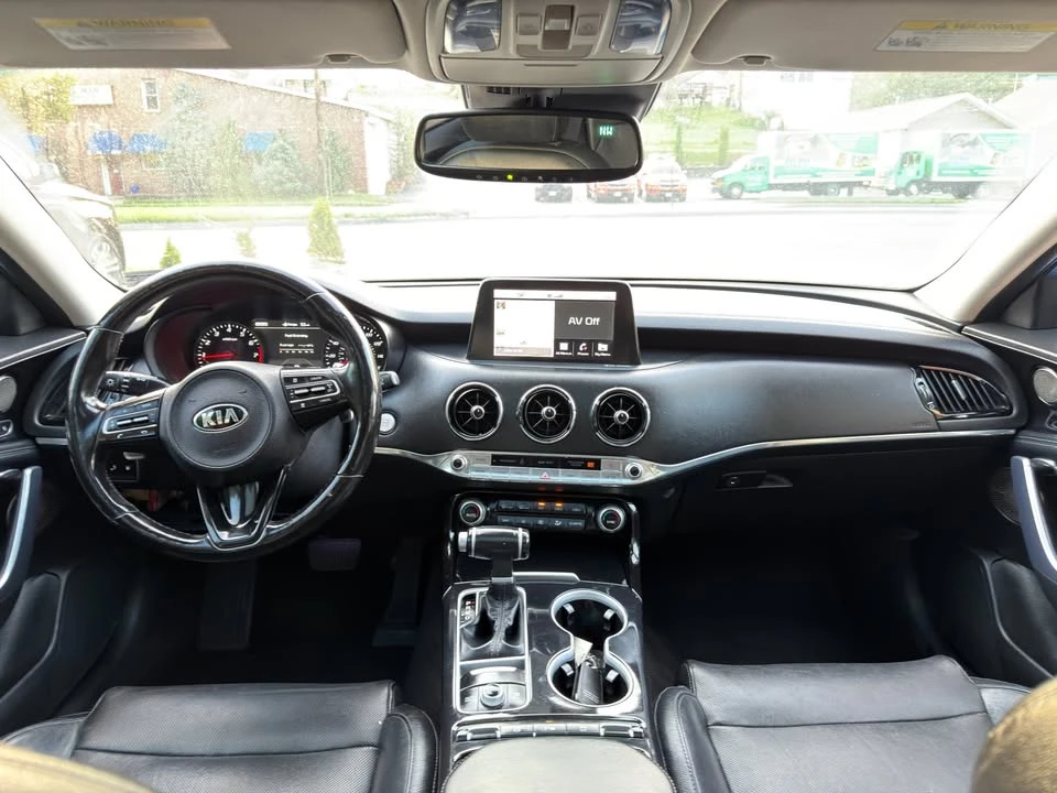 2018 Kia Stinger - Image 14 of 20