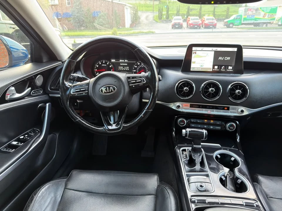 2018 Kia Stinger - Image 15 of 20