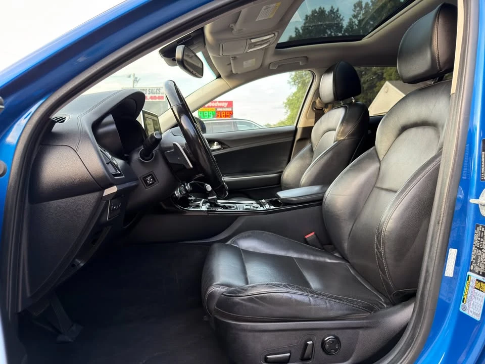 2018 Kia Stinger - Image 9 of 20