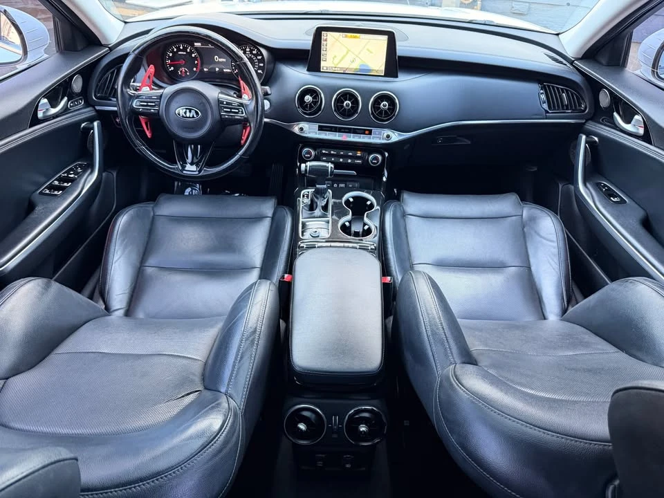 2018 Kia Stinger - Image 8 of 20