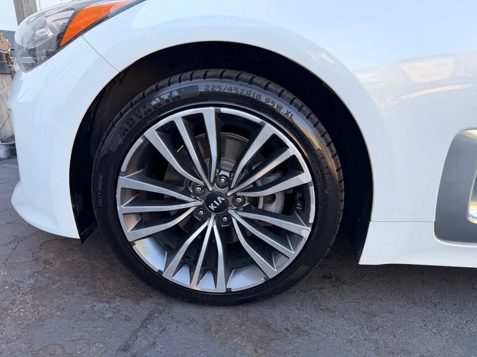 2018 Kia Stinger - Image 18 of 20