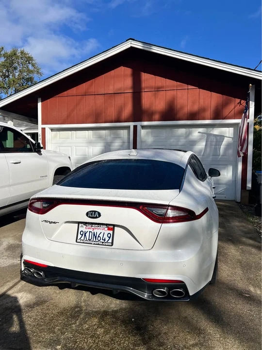 2018 Kia Stinger - Image 2 of 10
