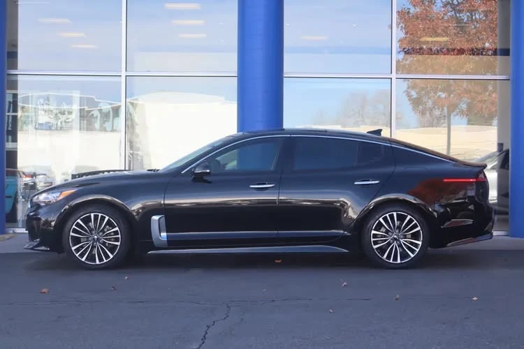 2018 Kia Stinger - Image 5 of 19