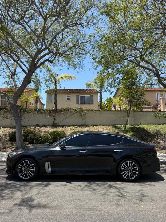 2018 Kia Stinger - Image 2 of 11